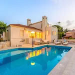 Anna Maria - 3 Bedroom, Private Pool - Sleeps 8 * Limenas Chersonisou