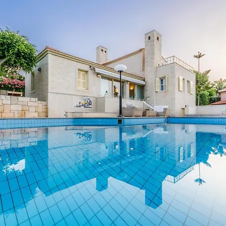 Anna Maria - 3 Bedroom, Private Pool - Sleeps 8 Χερσόνησος