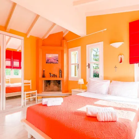 Anna Maria - 3 Bedroom, Private Pool - Sleeps 8 *