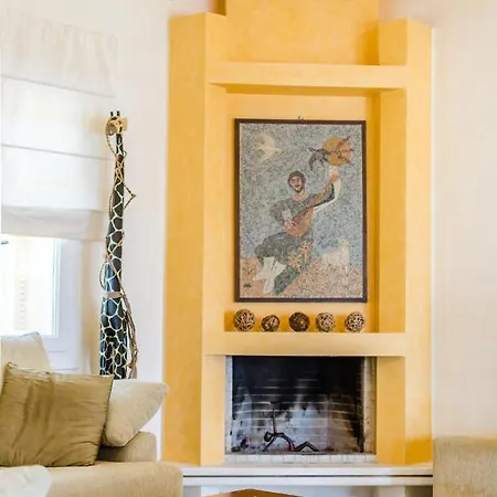 Villa Anna Maria - 3 Bedroom, Private Pool - Sleeps 8 *