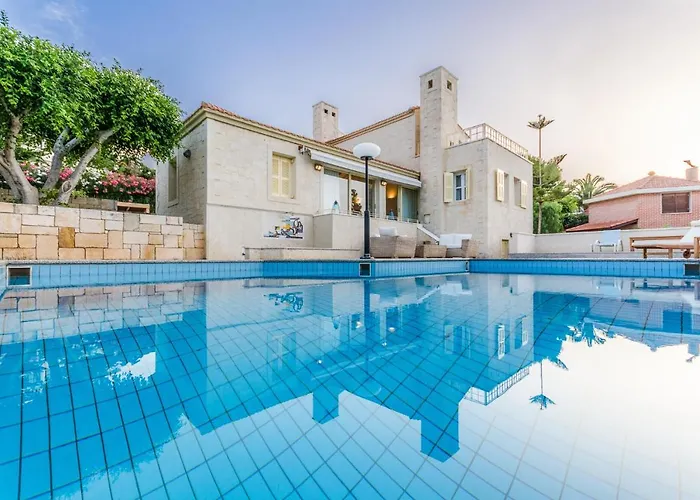 Anna Maria - 3 Bedroom, Private Pool - Sleeps 8 Hersonissos (Crete)