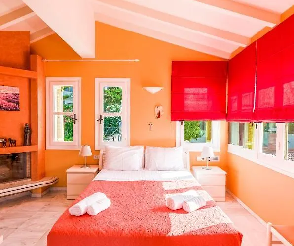 Anna Maria - 3 Bedroom, Private Pool - Sleeps 8 Willa *