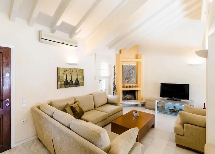 Anna Maria - 3 Bedroom, Private Pool - Sleeps 8 خيرسونِسوس