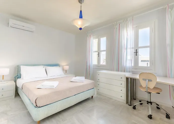 Anna Maria - 3 Bedroom, Private Pool - Sleeps 8 *