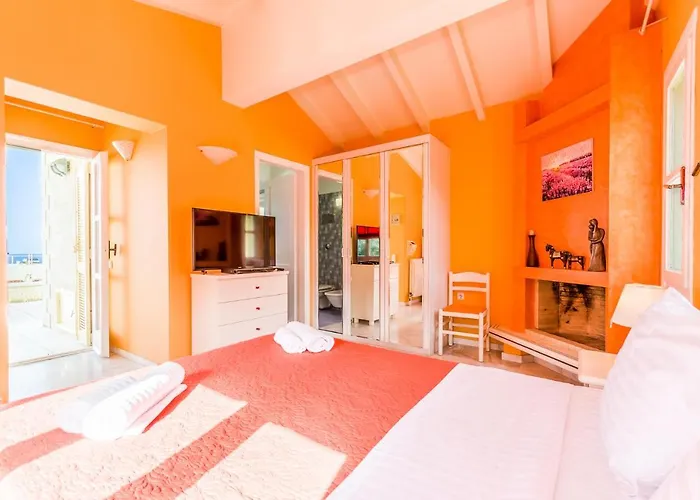 Anna Maria - 3 Bedroom, Private Pool - Sleeps 8 Willa *