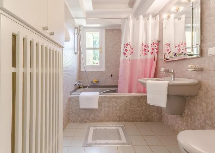 Willa Anna Maria - 3 Bedroom, Private Pool - Sleeps 8